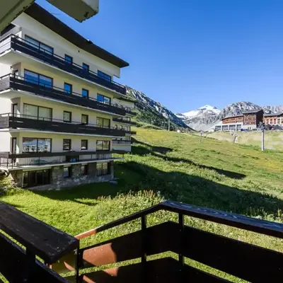 Appartement lumineux au pied des pistes avec balcon à Tignes - FR-1-502-438