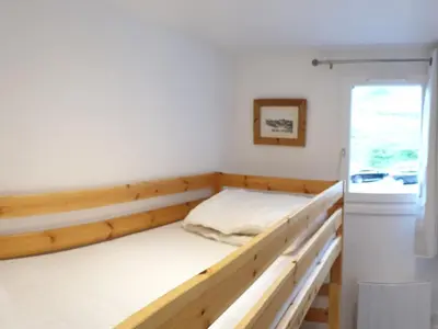 Un ou plusieurs lits dans un hébergement de l'établissement Studio rénové avec balcon, proche des pistes à Tignes, WiFi inclus - FR-1-502-435