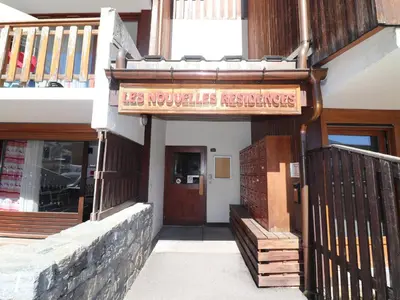 Façade ou entrée de l'établissement Studio rénové proche pistes et commerces avec balcon - FR-1-502-425