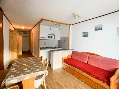 Cuisine ou kitchenette dans l'établissement Studio lumineux & fonctionnel proche pistes et commerces - Balcon - Animaux acceptés - FR-1-502-447