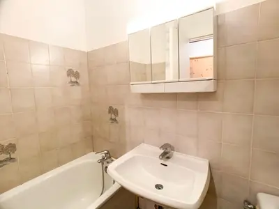 Salle de bains dans l'établissement Studio lumineux & fonctionnel proche pistes et commerces - Balcon - Animaux acceptés - FR-1-502-447
