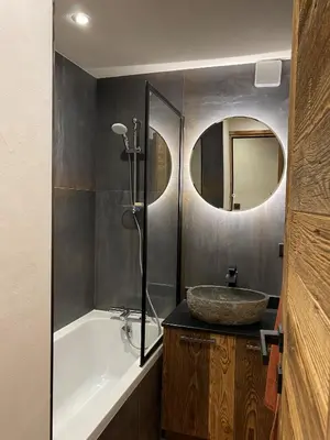 Salle de bains dans l'établissement les jardins de val