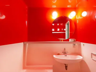 Salle de bains dans l'établissement Studio confortable ski aux pieds, balcon sud, 5 pers. - FR-1-346-371