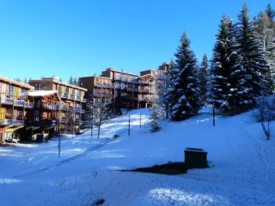 L'établissement Résidence Aiguille Grive Bat Iii - Appartement 2 pièces 6 personnes en duplex, skis aux pieds, dans le village de Charmettoger à Arc 1800 MAE-1708 en hiver