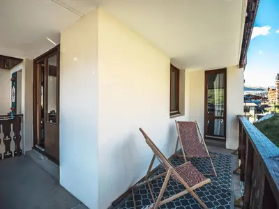 Balcon ou terrasse dans l'établissement Appartement rénové, skis aux pieds, balcon, 3 pièces à Tignes - FR-1-502-358