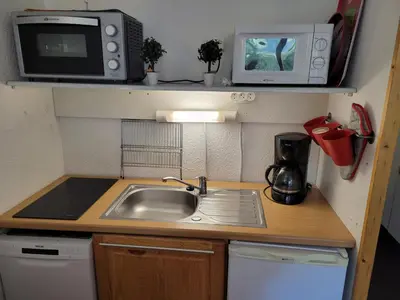 Cuisine ou kitchenette dans l'établissement Studio 5 pers. aux Arcs 2000 avec Balcon et WIFI - FR-1-346-423
