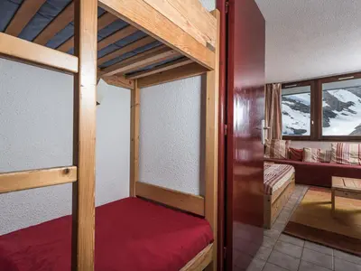 Un ou plusieurs lits dans un hébergement de l'établissement Studio lumineux proche pistes, balcon, 4 pers, Tignes - FR-1-502-457