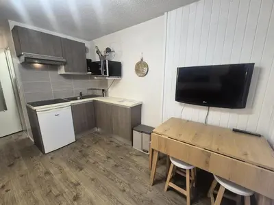 Cuisine ou kitchenette dans l'établissement Résidence Olympiques - Studio à Tignes 1800 MAE-7484
