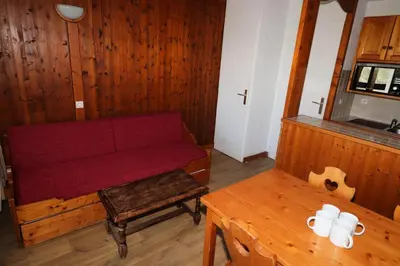 Cuisine ou kitchenette dans l'établissement Résidence Home Club - Studio avec vue sur le lac du Chevril MAE-7504