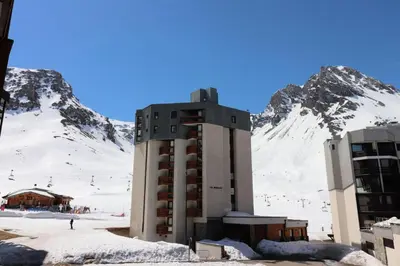 Vue générale sur la montagne ou vue sur la montagne depuis l'appartement