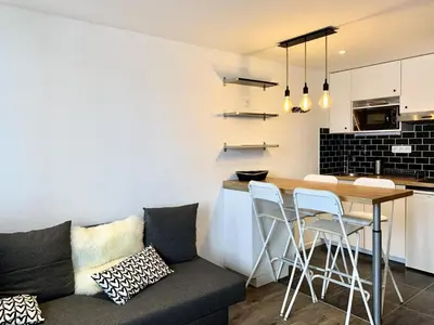 Cuisine ou kitchenette dans l'établissement Résidence Hameau Du Borsat 1& 2 - Studio 22 m² entièrement rénové MAE-7544