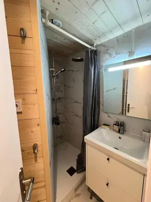 Salle de bains dans l'établissement Résidence Sefcotel - Studio fonctionnel·Proches des pistes et des comme MAE-7574
