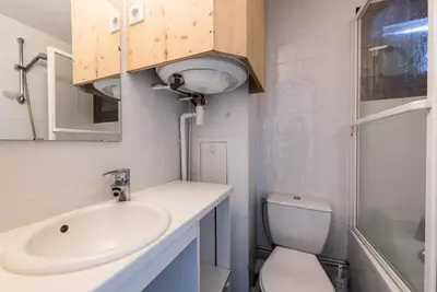 Salle de bains dans l'établissement Nouvelles Residences - Studio avec balcon MAE-7614