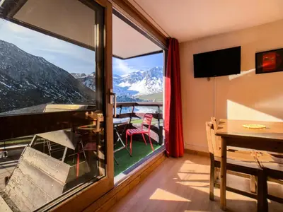 Vue générale sur la montagne ou vue sur la montagne depuis l'appartement