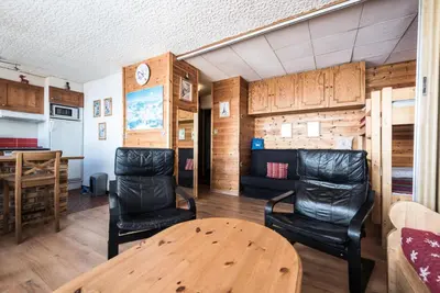 Cuisine ou kitchenette dans l'établissement Résidence Grande Balme I - Grand studio cabine avec balcon MAE-7664