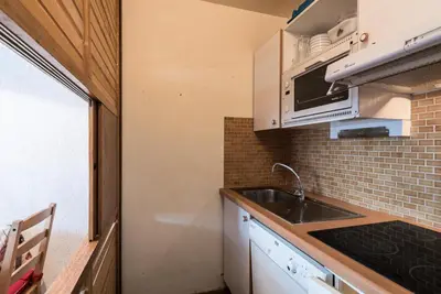 Cuisine ou kitchenette dans l'établissement Résidence Prariond A - Studio pour 4 personnes au Val Claret MAE-7674