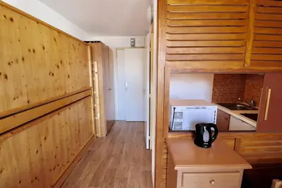 Cuisine ou kitchenette dans l'établissement Résidence Platieres - Studio fonctionnel et lumineux MAE-7794