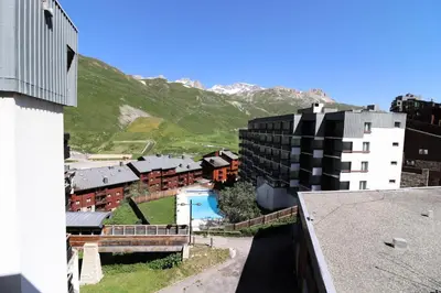 Vue générale sur la montagne ou vue sur la montagne depuis l'appartement