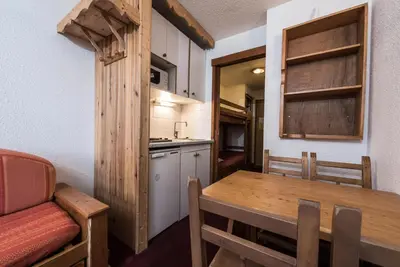 Cuisine ou kitchenette dans l'établissement Chalet Club Iv - Blanchot - Studio·Proches des pistes et commerces·Balcon MAE-7804