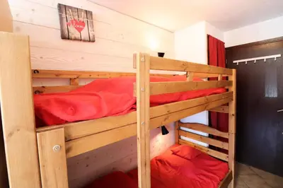 Un ou plusieurs lits dans un hébergement de l'établissement Nouvelles Residences - Studio exposé Est avec balcon MAE-7824