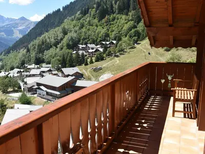 Vue générale sur la montagne ou vue sur la montagne depuis l'appartement