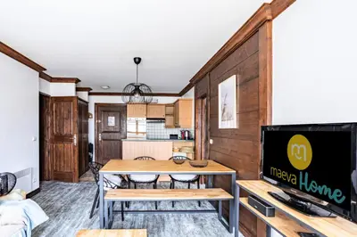 Cuisine ou kitchenette dans l'établissement Résidence Les Arcs 1950 Le Village - maeva Home - Appartement 3 pièces 6 personnes - Prestige MAE-8554