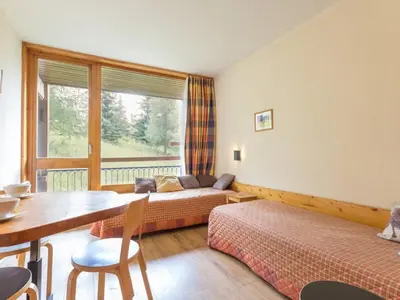 Un ou plusieurs lits dans un hébergement de l'établissement Studio 4 Pers. Balcon Proche Centre Station - FR-1-346-448