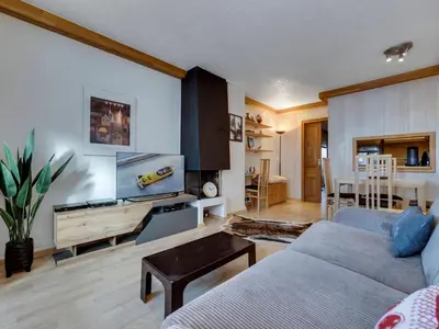 Cuisine ou kitchenette dans l'établissement T2 cosy à Tignes Val Claret - Proche pistes, 4 pers, Wifi inclus - FR-1-641-85