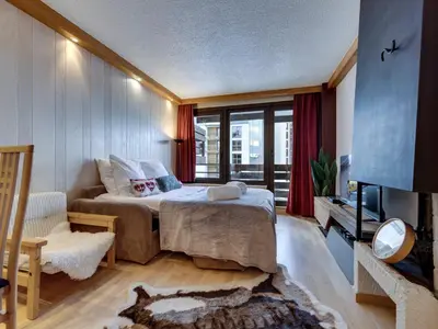 Un ou plusieurs lits dans un hébergement de l'établissement T2 cosy à Tignes Val Claret - Proche pistes, 4 pers, Wifi inclus - FR-1-641-85