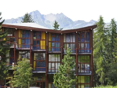 Vue générale sur la montagne ou vue sur la montagne depuis l'appartement