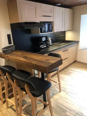Cuisine ou kitchenette dans l'établissement Chalet 3 Céline 6 personnes Vieux Village