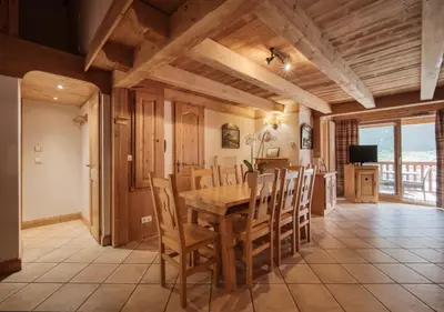 Télévision ou salle de divertissement dans l'établissement Appartement Ecrin 426