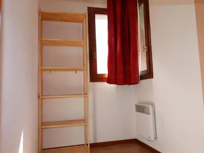 Plan de l'établissement Studio cabine 4 personnes, proche pistes, balcon, animaux acceptés - FR-1-502-421