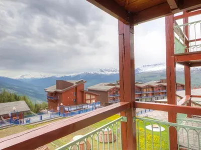 Vue générale sur la montagne ou vue sur la montagne depuis l'appartement