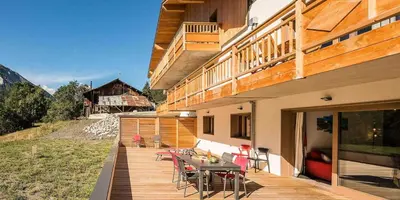 Vue générale sur la montagne ou vue sur la montagne depuis l'appartement