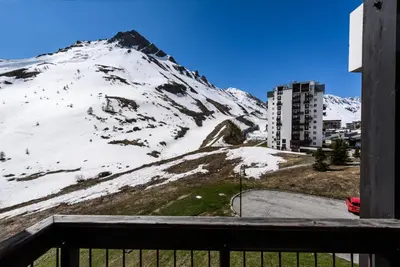Vue générale sur la montagne ou vue sur la montagne depuis l'appartement