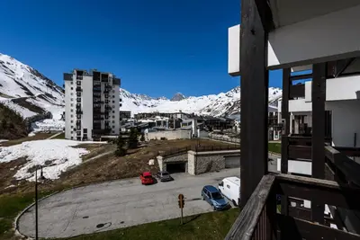 Vue générale sur la montagne ou vue sur la montagne depuis l'appartement