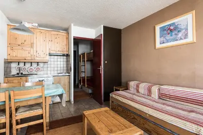 Cuisine ou kitchenette dans l'établissement Résidence Home Club - Studio proche des pistes et des commerces MAE-9304