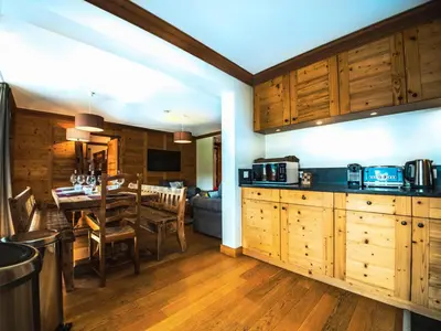 Cuisine ou kitchenette dans l'établissement Résidence Les Rives - Charmant appartement au pied des pistes à Lavachet MAE-2374