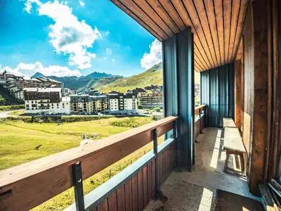 Vue générale sur la montagne ou vue sur la montagne depuis l'appartement