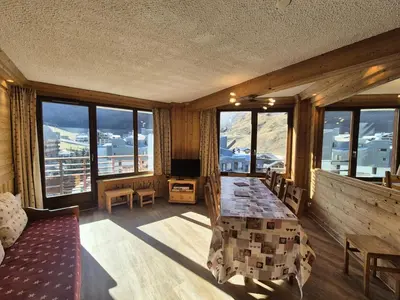 Coin salon dans l'établissement Résidence Curling B Tour - Appartement dans le secteur du Val Claret MAE-2454