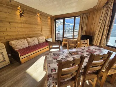 Coin salon dans l'établissement Résidence Curling B Tour - Appartement dans le secteur du Val Claret MAE-2454