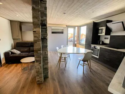 Cuisine ou kitchenette dans l'établissement Résidence Sefcotel - Appartement rénové·Proche des pistes ·Balcon MAE-2494