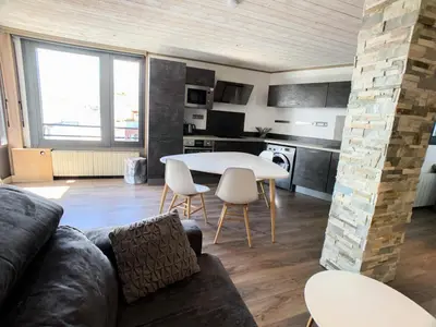 Cuisine ou kitchenette dans l'établissement Résidence Sefcotel - Appartement rénové·Proche des pistes ·Balcon MAE-2494
