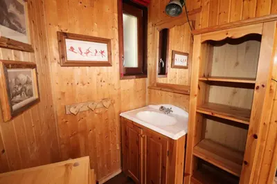 Salle de bains dans l'établissement Résidence Curling B1-b2 - Appartement au coeur de Tignes le Val Claret MAE-2554