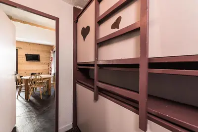 Télévision ou salle de divertissement dans l'établissement Résidence Schuss - Appartement agréable et confortable · Balcon MAE-2594