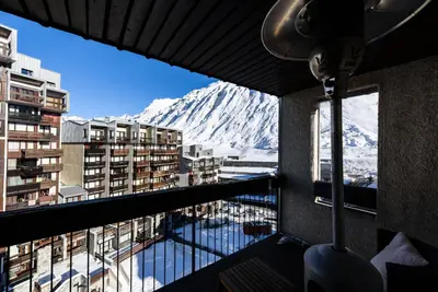 Vue générale sur la montagne ou vue sur la montagne depuis l'appartement