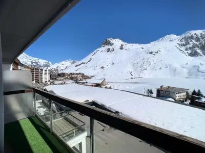 Vue générale sur la montagne ou vue sur la montagne depuis l'appartement