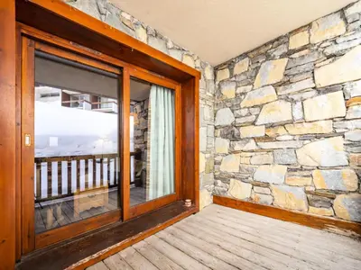 Balcon ou terrasse dans l'établissement Résidence Ecrin Des Neiges - Appartement confortable · Wifi · Balcon MAE-2634