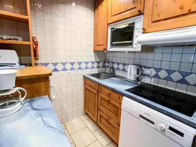 Cuisine ou kitchenette dans l'établissement Résidence Grand Tichot A - Appartement dans une résidence avec ascenseur MAE-2644